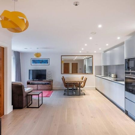 Stylish 2 Bed 2 Bath In Highgate & Free Parking Apartment London Exterior photo